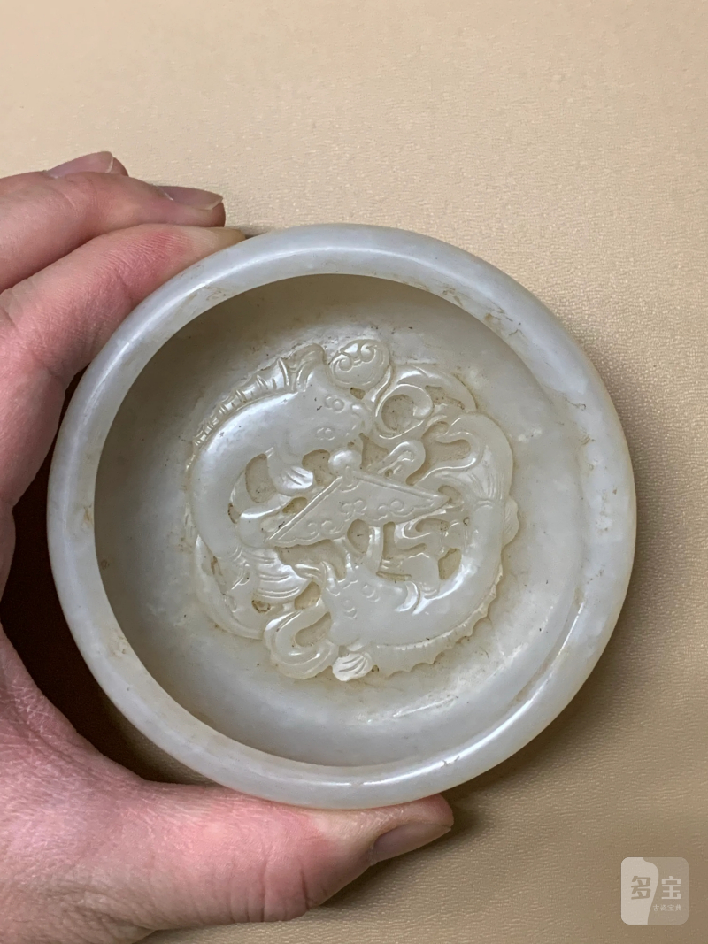 清 白玉吉庆有余纹圆形水洗 - 图2